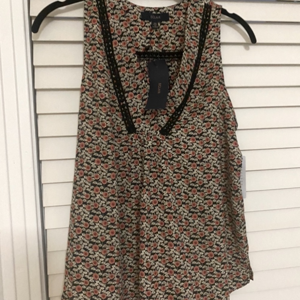 Eclair v-neck blouse